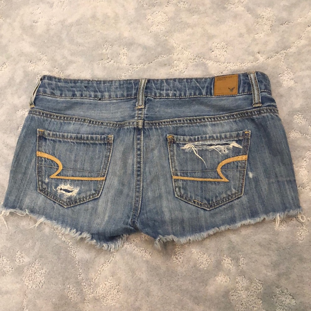 American Eagle Shorts - Picture 2 of 3